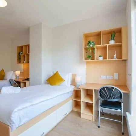 90 - Roomy Townhouse By Shortstays Holiday home Galway